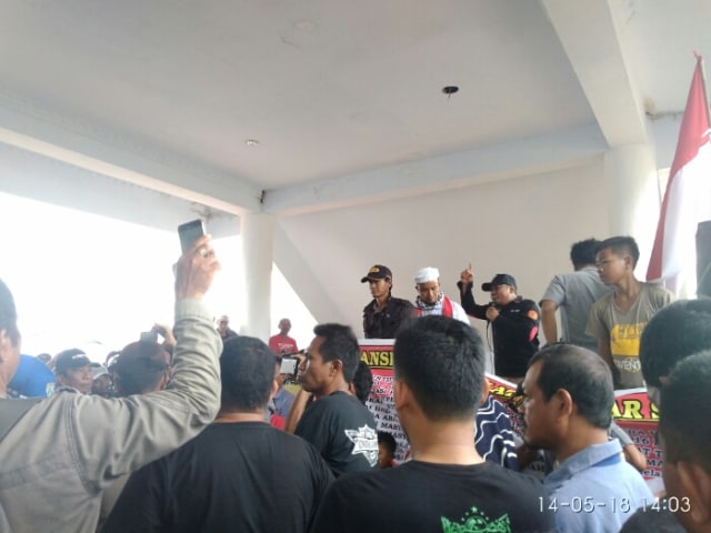 AMLS Morowali Utara, Gelar Aksi "Kembalikan Hak Masyarakat yang dirampas PT. Agro Nusa Abadi" (5)