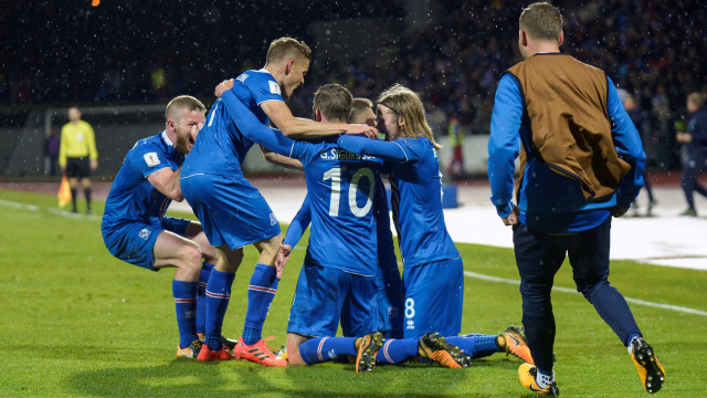 Timnas Islandia melangkah ke Piala Dunia 2018. (Foto: Haraldur Gudjonsson / AFP)