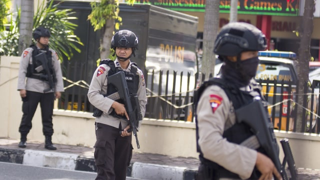 Pengamanan Polda Riau (Foto: ANTARA FOTO/FB Anggoro)