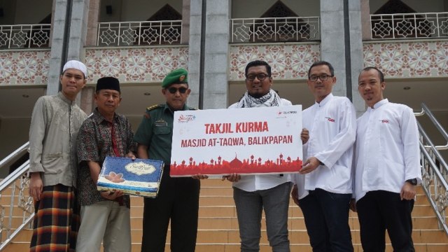 Sambut Ramadan, Telkomsel Sumbang 23 Ton Kurma ke Masjid  