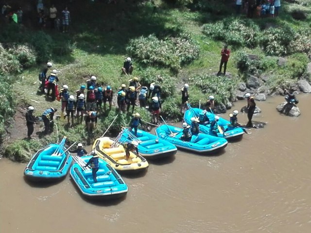 34 LOKASI WISATA DI KABUPATEN KULONPROGO OBYEK BARU PENDANAAN PD BANK PASAR