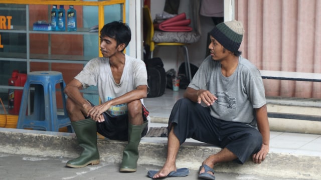 Karyawan Deaf Cafe & Car Wash Fingertalk. (Foto: Jafrianto/kumparan)