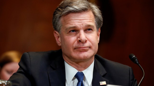 Direktur FBI Christopher Wray. Foto: REUTERS/Joshua Roberts