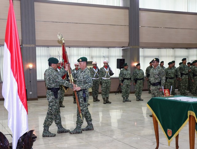 Pangkostrad Pimpin Upacara Alih Kodal Brigif PR 3 Kostrad Dari Divisi Infanteri 1 Kostrad  (1)