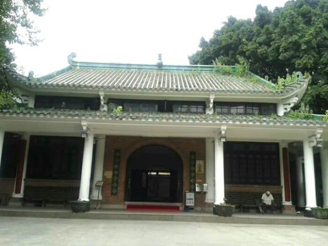 Masjid tertua di Guangzhou dan makam sahabat nabi