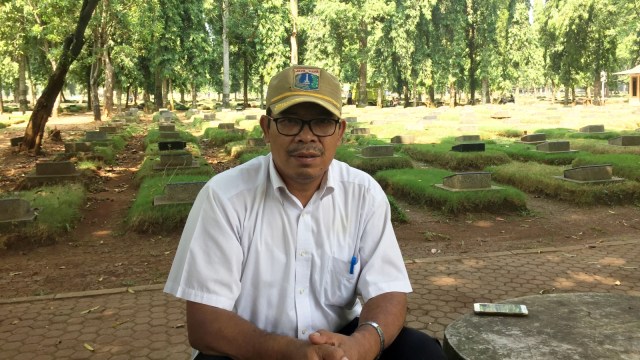 Kasatpel TPU Pondok Ranggon Marton Sinaga. (Foto: Moh Fajri/kumparan)