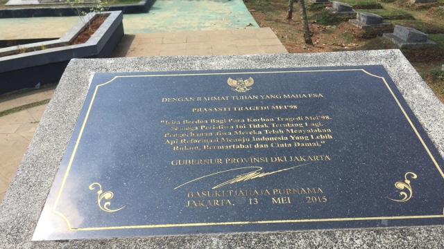Monumen dan Prasasti Tragedi 98 (Foto: Moh Fajri/kumpmaran)