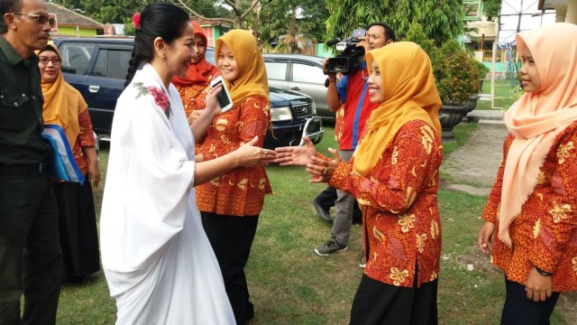 Ini Pesan Venna Melinda Di SMA PSM Plemahan Kediri