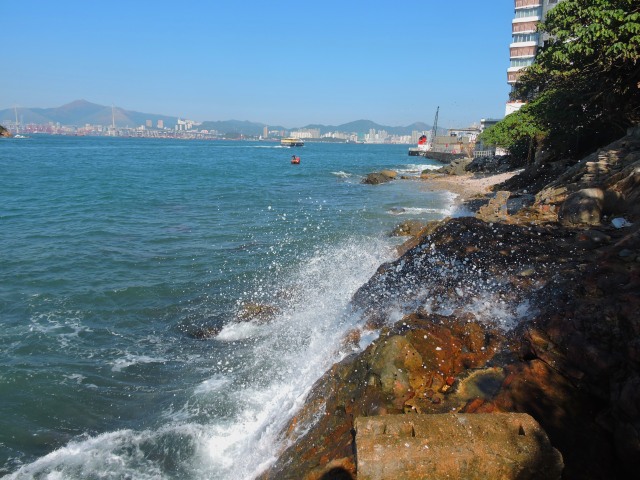 Ombak (1)