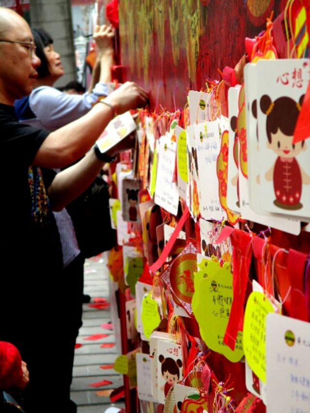 Suasana Imlek di kuil Sik Sik Yuen (4)