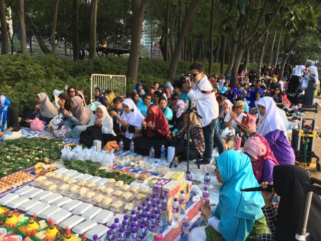 Syiar Ramadan di Negeri Beton (1)