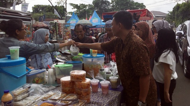 Jelang buka puasa di Masjid Agung Sunda Kelapa. (Foto: Moh Fajri/kumparan)