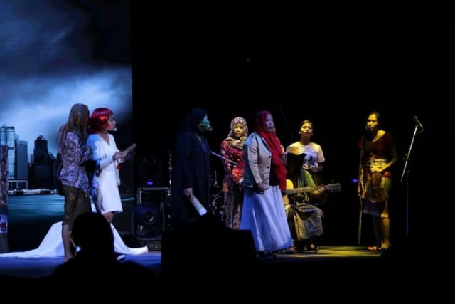 Ketika Panggung Berbicara