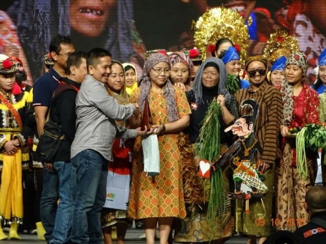 Ketika Panggung Berbicara (3)