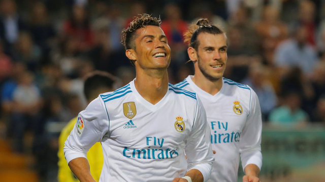 Ronaldo dan Bale, dua andalan Real Madrid. (Foto: REUTERS/Heino Kalis)