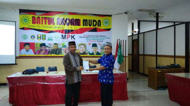 Sofyan Anif: Muhammadiyah adalah Organisasi Terbesar di Dunia (1)