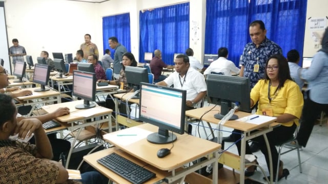 HARI INI, 25 CALON ANGGOTA BAWASLU MALUKU PENAMBAHAN IKUTI TES CAT (2)