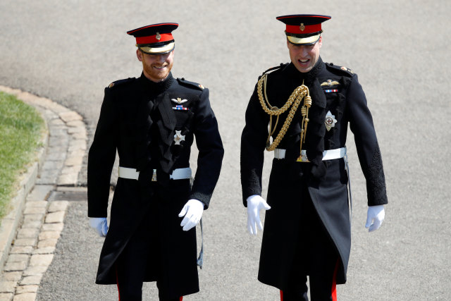 Pangeran Harry tak bisa pakai seragam militer karena gelarnya sudah dicopot oleh kerajaan. Foto: dok.Odd ANDERSEN/Pool via REUTERS 