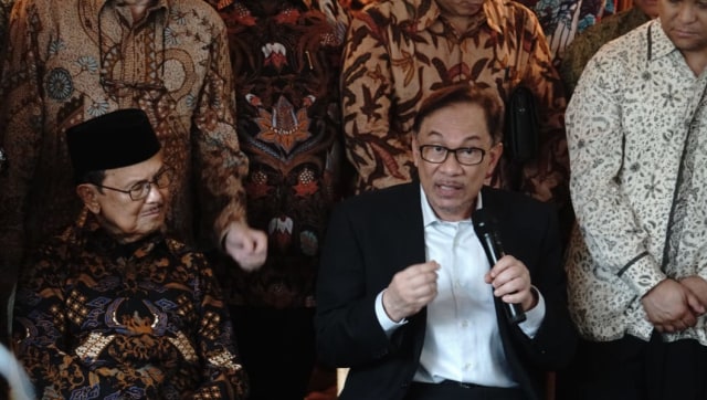 Anwar Ibrahim dan BJ Habibie saat konpers (Foto: Helmi Afandi Abdullah/kumparan)
