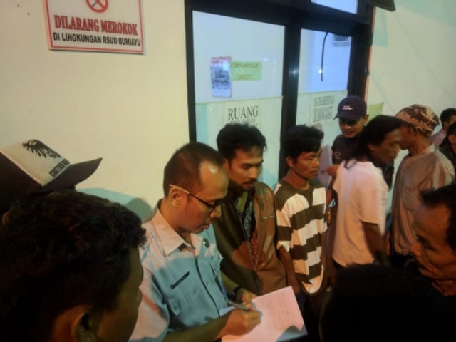 Jasa Raharja Menjamin 11 Korban Meninggal Dunia & 10 luka luka Korban Kecelakaan Truk Tabrak Rumah dan Sejumlah Kendaraan di Brebes Jateng.   (2)