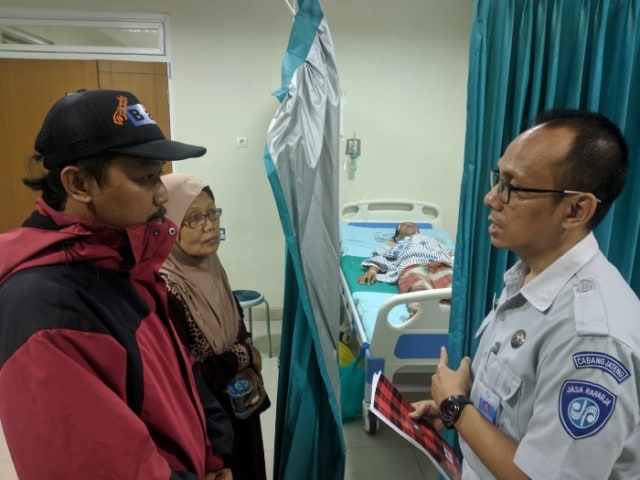 Jasa Raharja Menjamin 11 Korban Meninggal Dunia & 10 luka luka Korban Kecelakaan Truk Tabrak Rumah dan Sejumlah Kendaraan di Brebes Jateng.   (1)