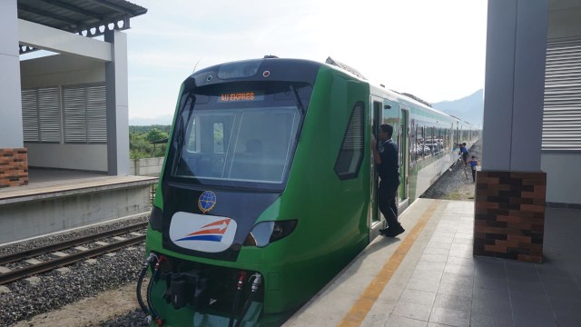 Kereta Stasiun Bandara Internasional Minangkabau (Foto: Yudhistira Amran Saleh/kumparan)