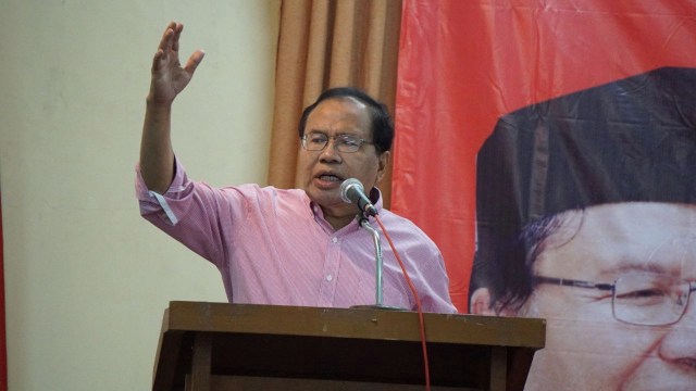 Rizal Ramli saat berorasi politik. Foto: Puti Cinintya Arie Safitri/kumparan