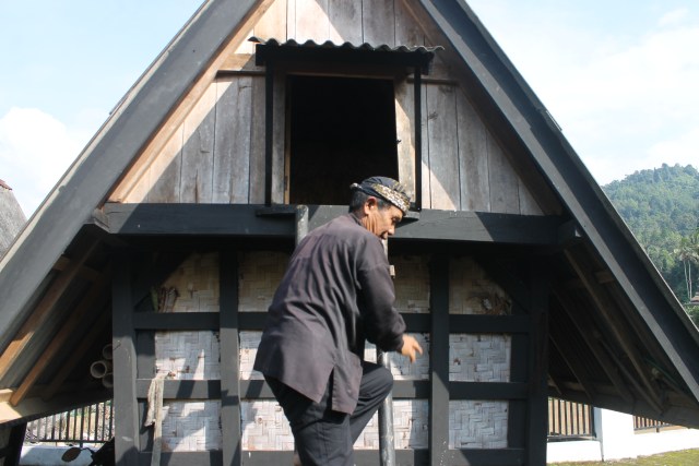 Lumbung padi di Kampung Adat Cisitu (Foto: Utomo P/kumparan)