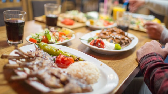 Ilustrasi makanan untuk sahur. (Foto: Thinkstock)