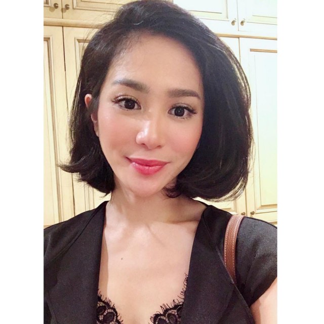 10 Artis yang Pilih Pindah Keyakinan demi Pasangan (8)