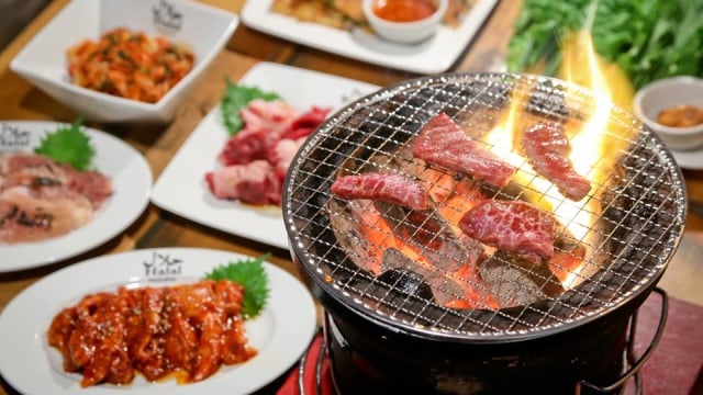 Makanan halal Tokyo (Foto: Fb @sumiyakiya)