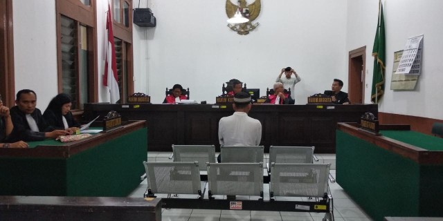 Terdakwa kasus dugaan pembunuhan Brigade Persis (Foto:  Iqbal Tawakal Lazuardi Siregar/kumparan)