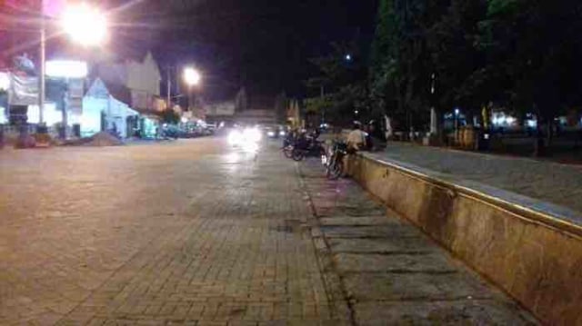 Tiap Malam Jumat Kliwon, PKL di Alun-alun Brebes Sepakat Libur (1)