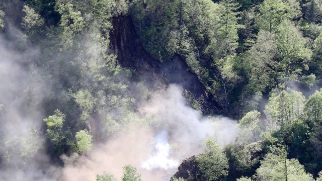 Terowongan Nuklir Korut Dihancurkan (Foto: News1/Pool via REUTERS)