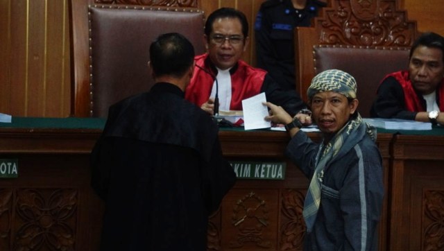 Aman Abdurrahman usai bacakan pledoi di PN Jaksel (Foto: Nugroho Sejati/kumparan)
