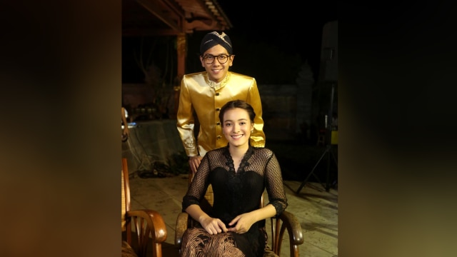Iqbaal Ramadhan dan Mawar De Jongh. (Foto: Instagram @falconpictures_)