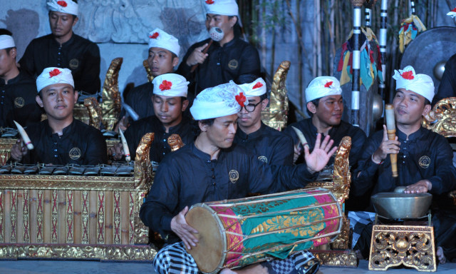  Revitalisasi Gamelan Bali ala Sekaa Salukat 