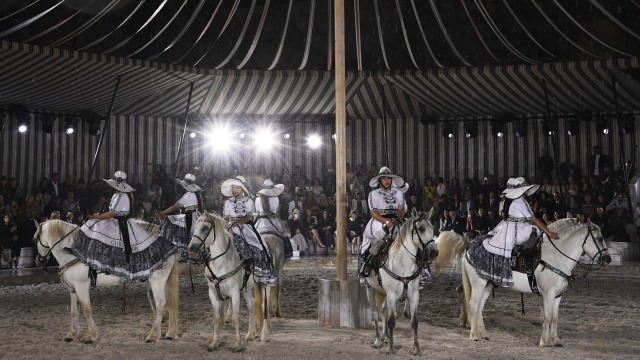 Suasana peragaan busana Dior Croisiere 2019 (Foto: AFP/Bertrand GUAY)