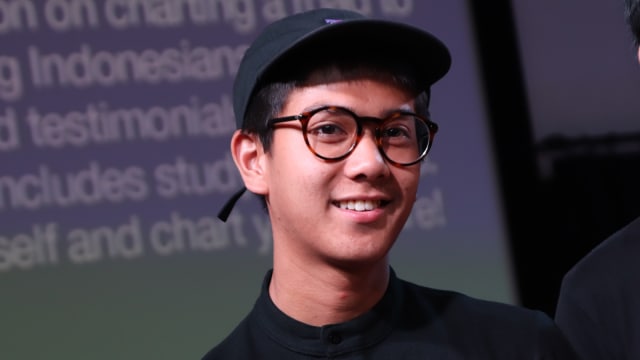 Iqbaal Ramadhan di @america, Pacific Place (Foto: Munady)
