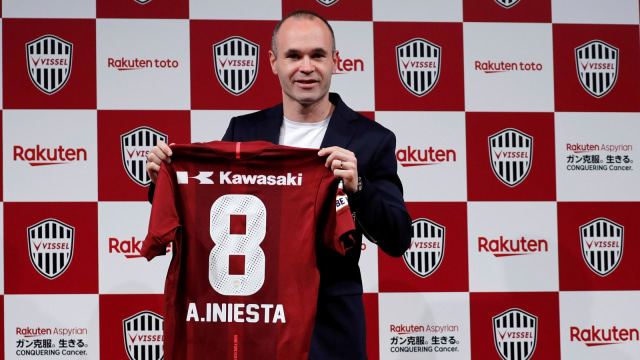 Andres Iniesta diperkenalkan Vissel Kobe (Foto: REUTERS/Toru Hanai)