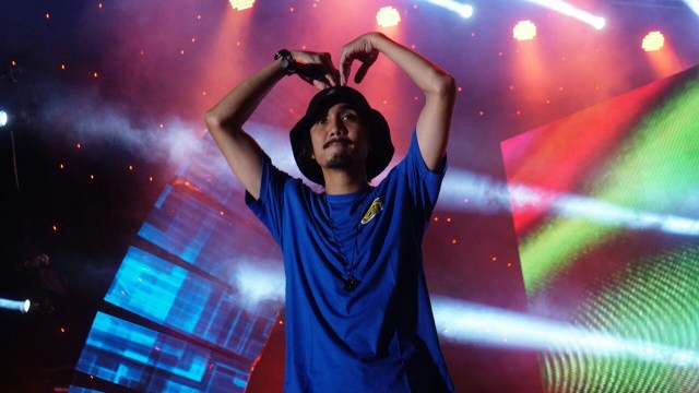 Penampilan Sheila on 7 di Jakarta Fair 2018. Foto: Jamal Ramadhan/kumparan