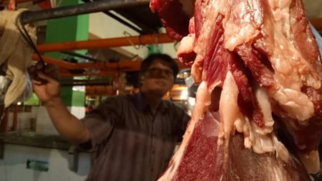 Jelang Galungan, Ada Tradisi Unik Potong Kerbau di Tabanan