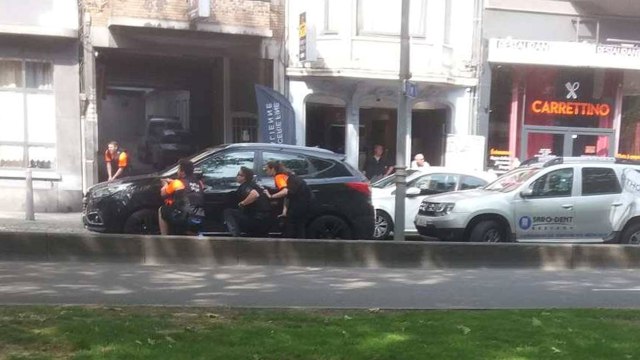 Baku tembaka di Liege, Belgia (Foto: VICTOR JAY via REUTERS)