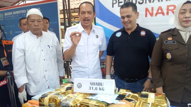 Barbuk katinon, ekstasi, dan sabu di BNN (Foto: Ainul Qalbi/kumparan)