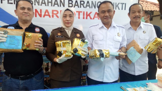 Barbuk katinon, ekstasi, dan sabu di BNN (Foto: Ainul Qalbi/kumparan)