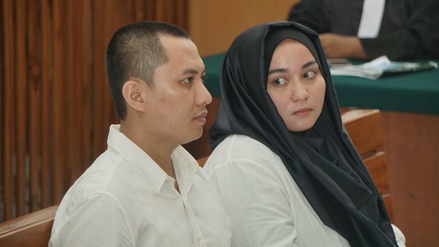 Andika dan Anniesa jalani sidang vonis di PN Depok (Foto: Garin Gustavian/kumparan)