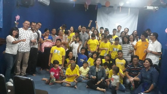 Alumnus Unsrat Gelar Bakti Sosial di Panti Elsafan