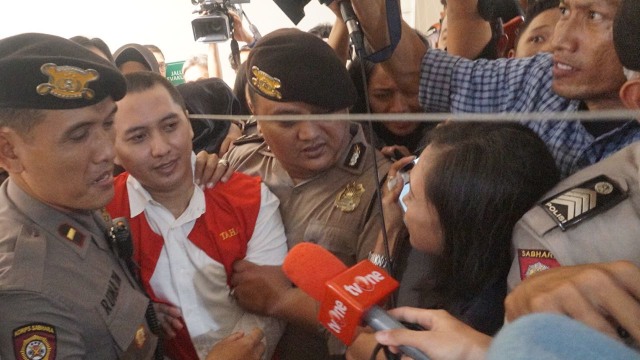 Andika Surrachman usai jalani sidang vonis. (Foto: Garin Gustavian/kumparan)