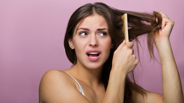 Rambut berminyak  (Foto: THINKSTOK )