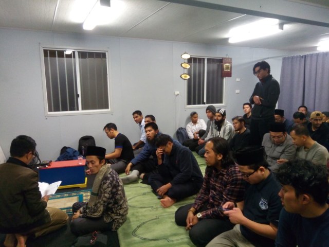 Tarawih di Kampus ANU (Foto: Nour Muhammad Adriani)
